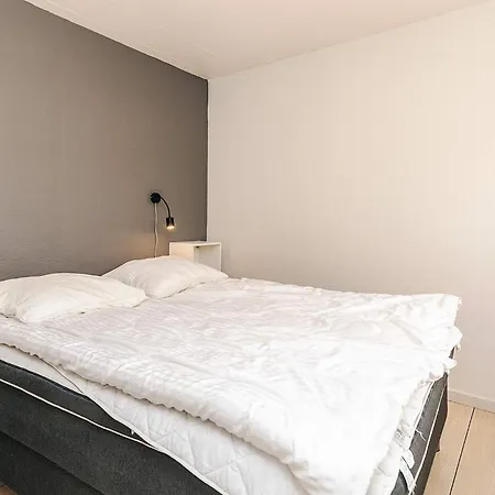 8 Person In Skagen-by Traum * סקאגן